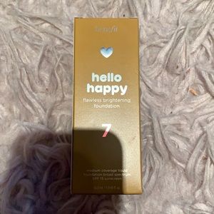 Benefit Flawless Foundation shade 7